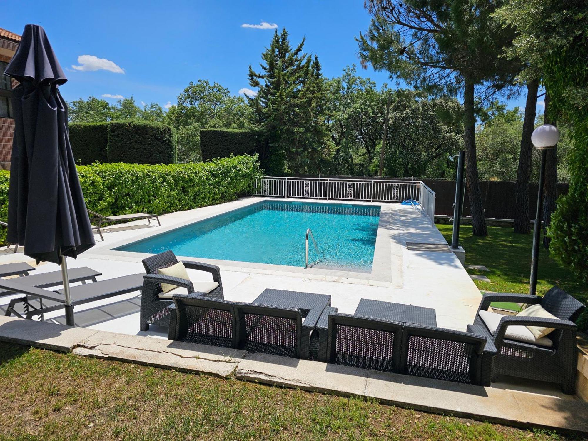 Villa Monika Alpedrete Exterior foto